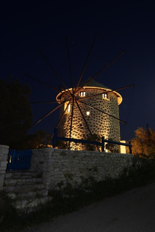 Windmill Studios Livadi  Rum bild